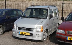 Suzuki-Wagon-R     